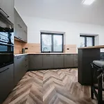 Kotva Вилла Ruzina